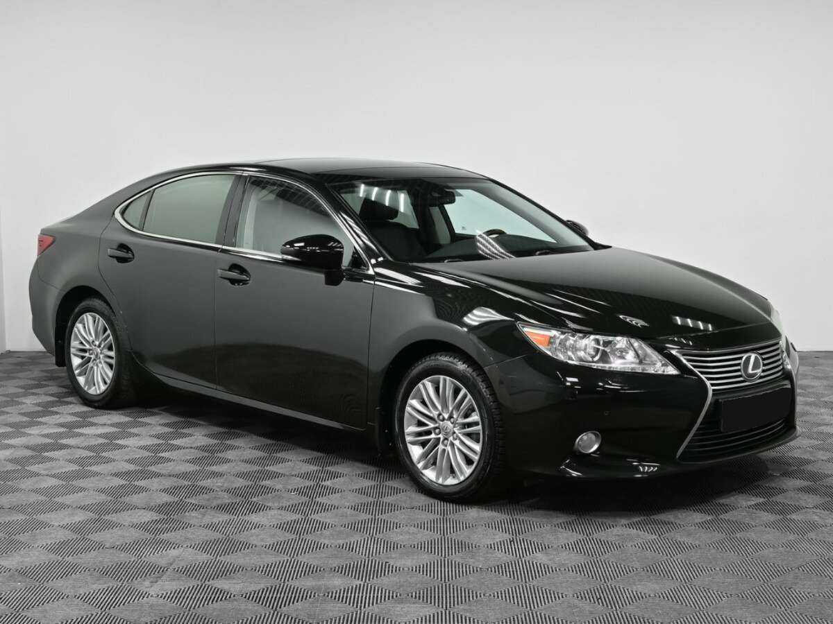 Lexus ES с пробегом — 2013 год. Фото: #2