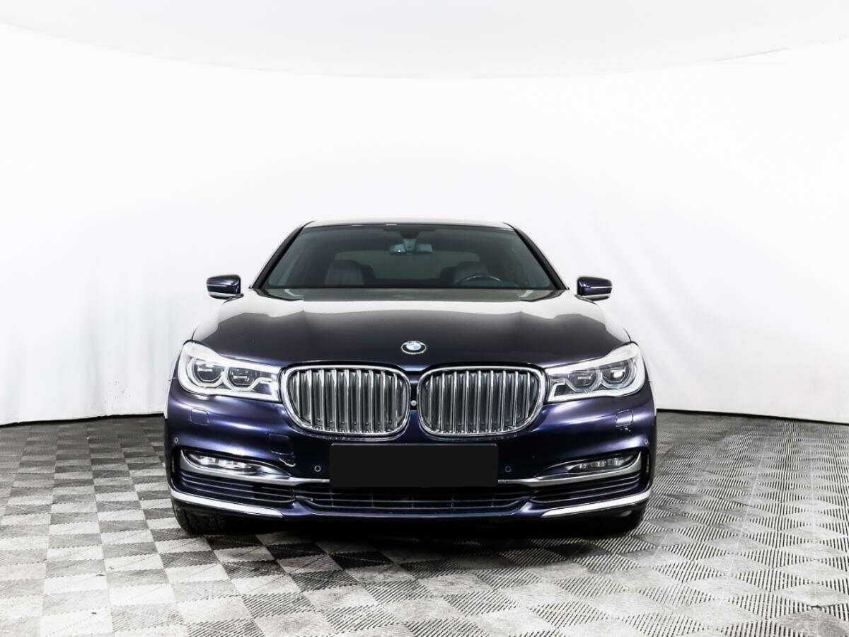 BMW 7 серии с пробегом — 2016 год. Фото: #1