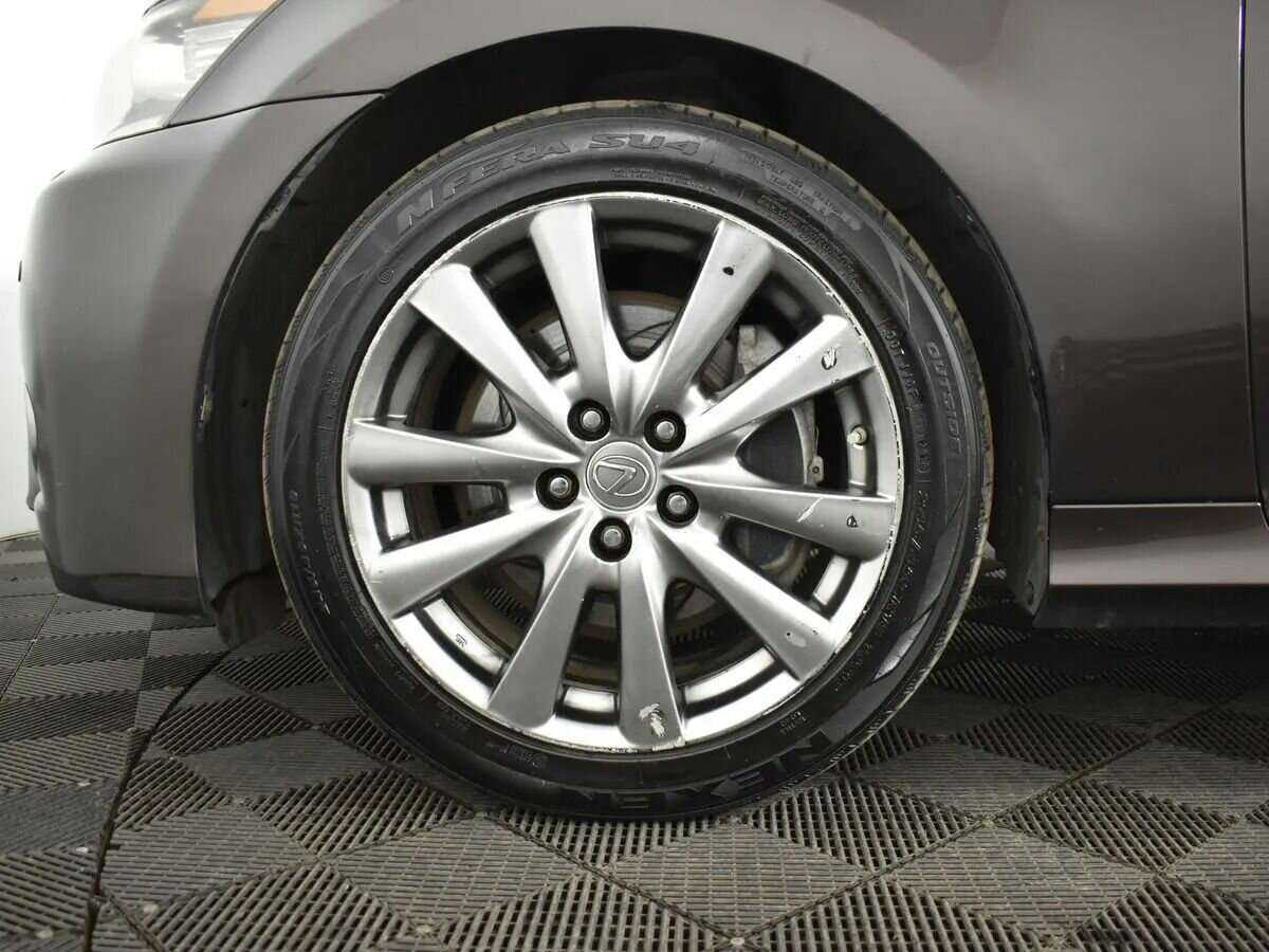Lexus GS с пробегом — 2012 год. Фото: #10