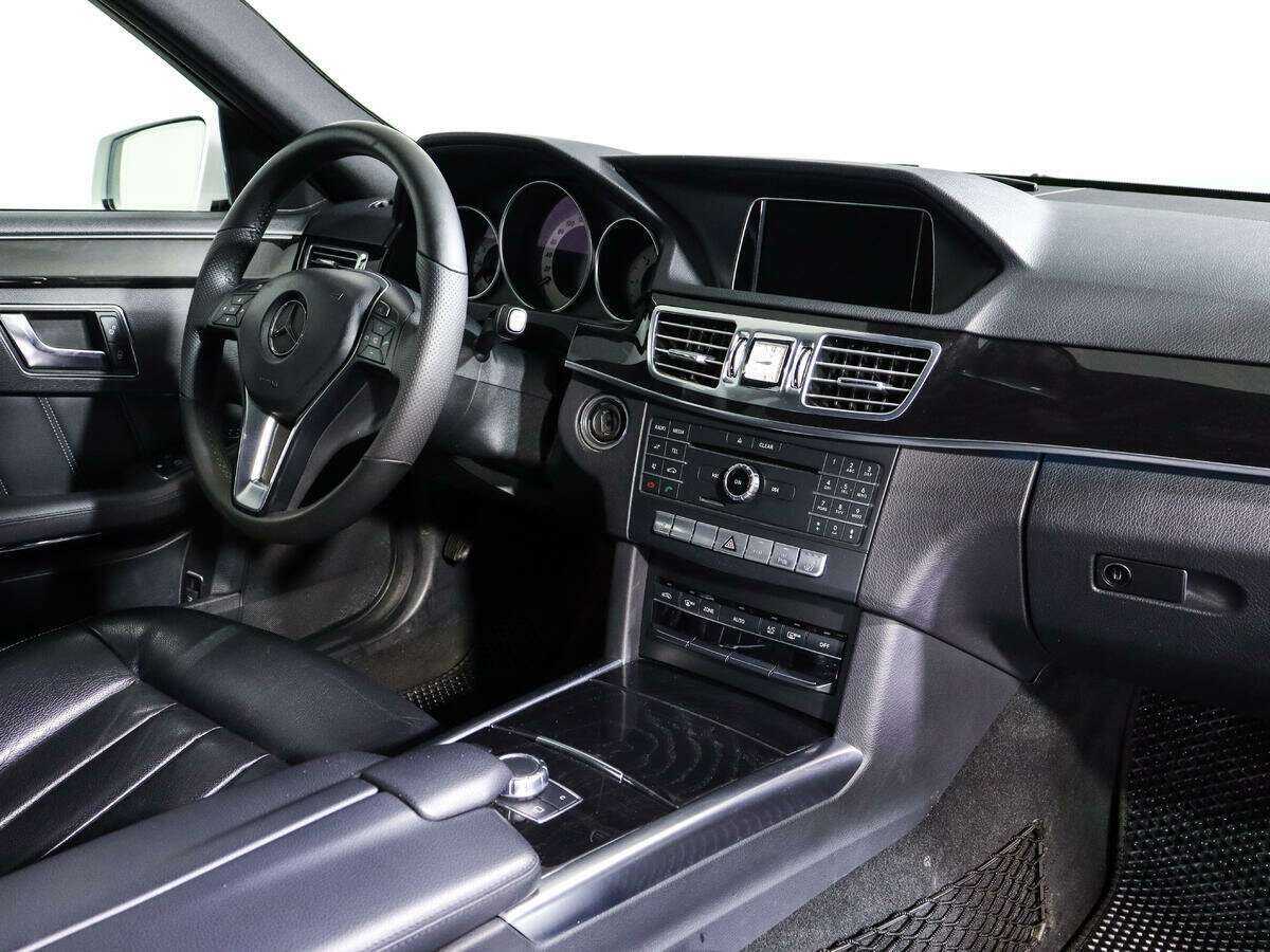 Mercedes-Benz E-Класс с пробегом — 2015 год. Фото: #8