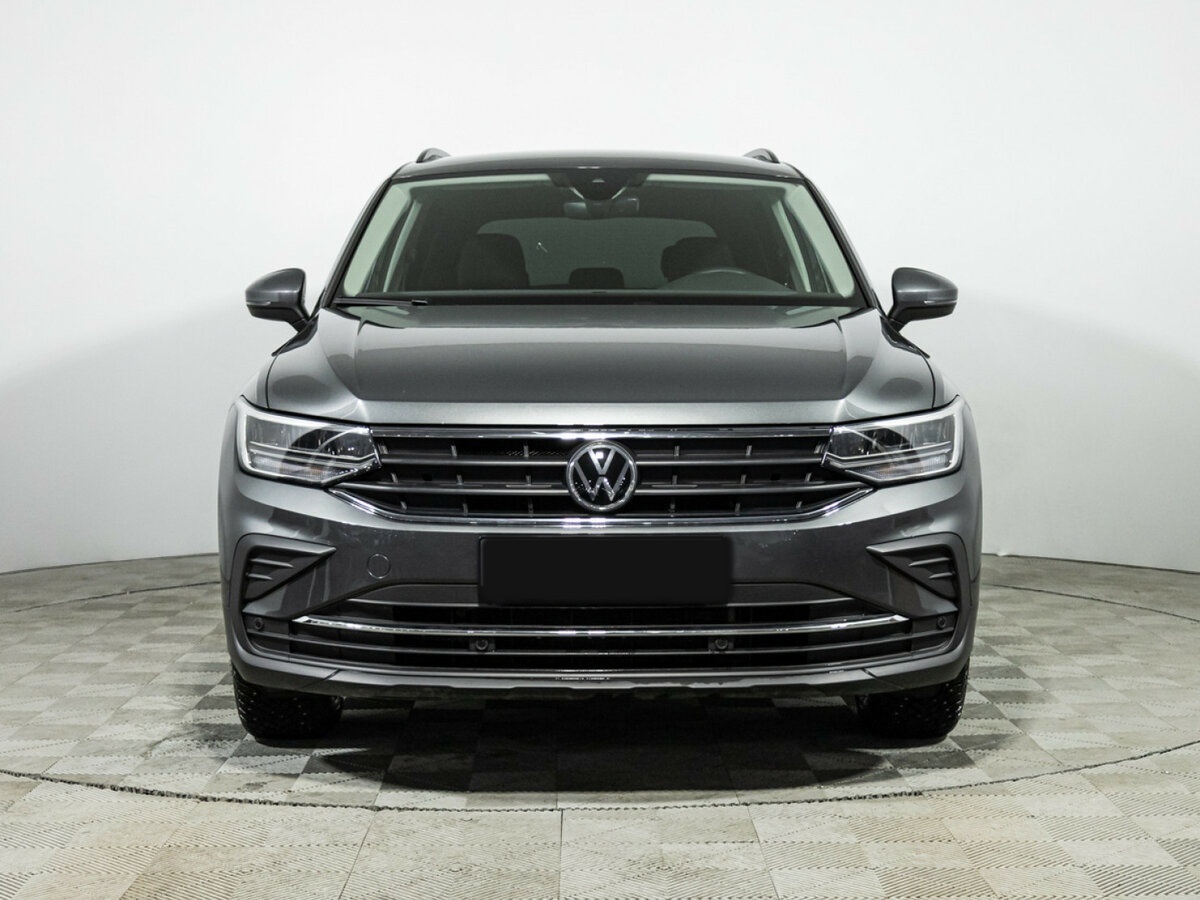 Volkswagen Tiguan с пробегом — 2021 год. Фото: #1