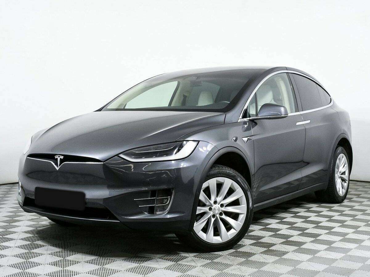 Tesla Model X с пробегом — 2018 год. Фото: #1