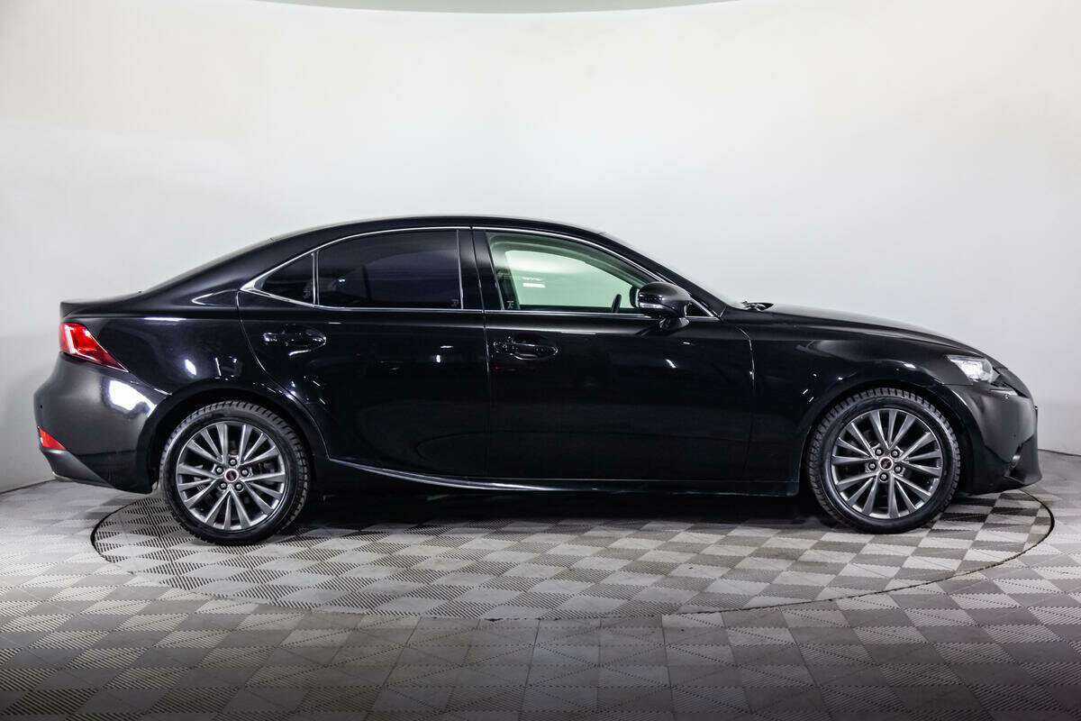 Lexus IS с пробегом — 2014 год. Фото: #3