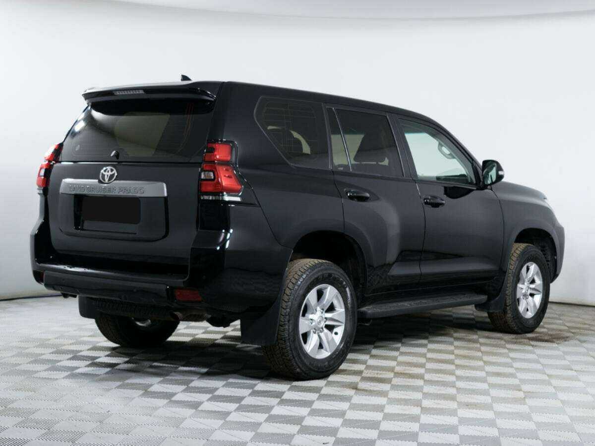 Toyota Land Cruiser Prado с пробегом — 2018 год. Фото: #4