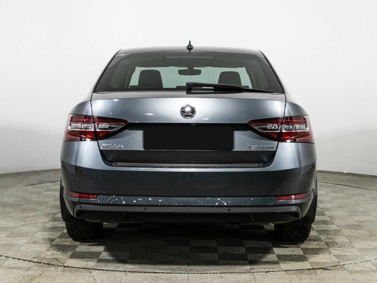 Skoda Superb с пробегом — 2019 год. Фото: #5