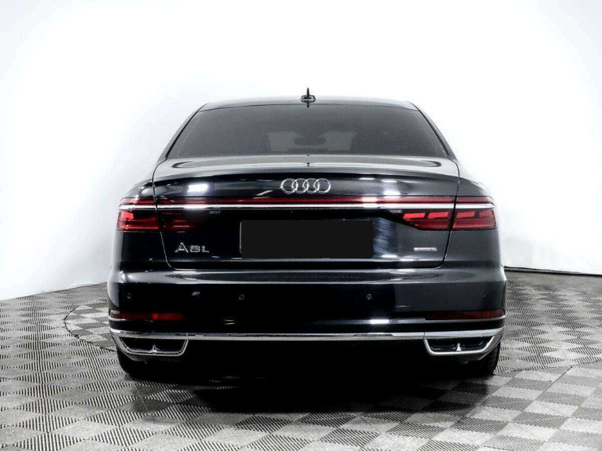 Audi A8 с пробегом — 2018 год. Фото: #4