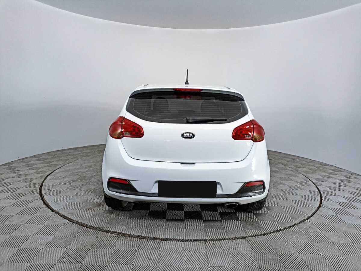 Kia Ceed с пробегом — 2014 год. Фото: #5