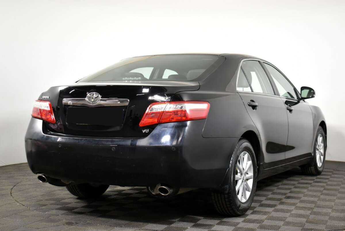 Toyota Camry с пробегом — 2010 год. Фото: #3