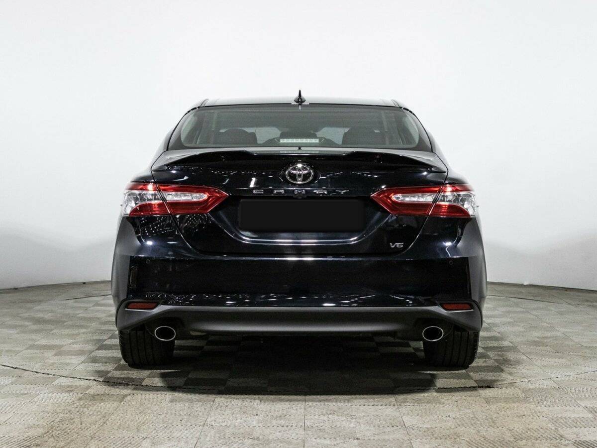 Toyota Camry с пробегом — 2020 год. Фото: #5