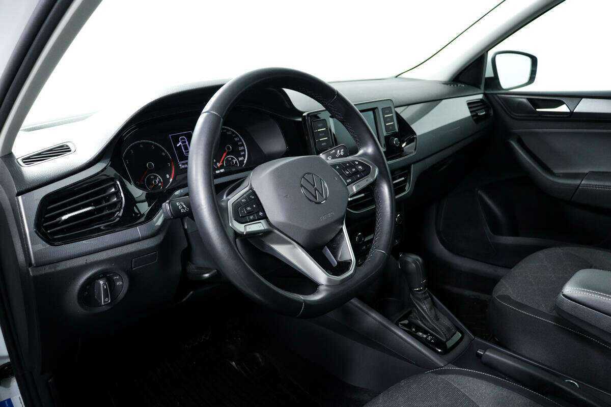 Volkswagen Polo с пробегом — 2020 год. Фото: #12