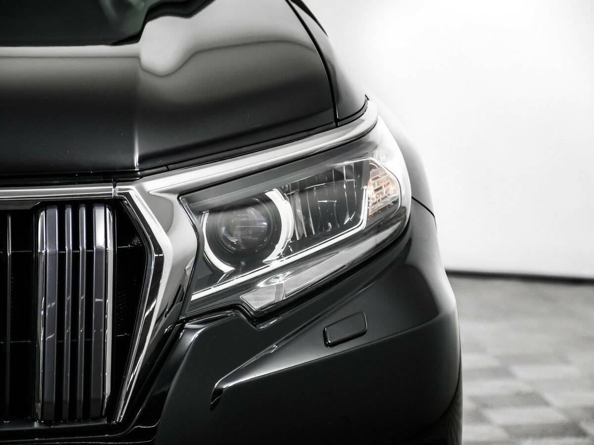 Toyota Land Cruiser Prado с пробегом — 2018 год. Фото: #14