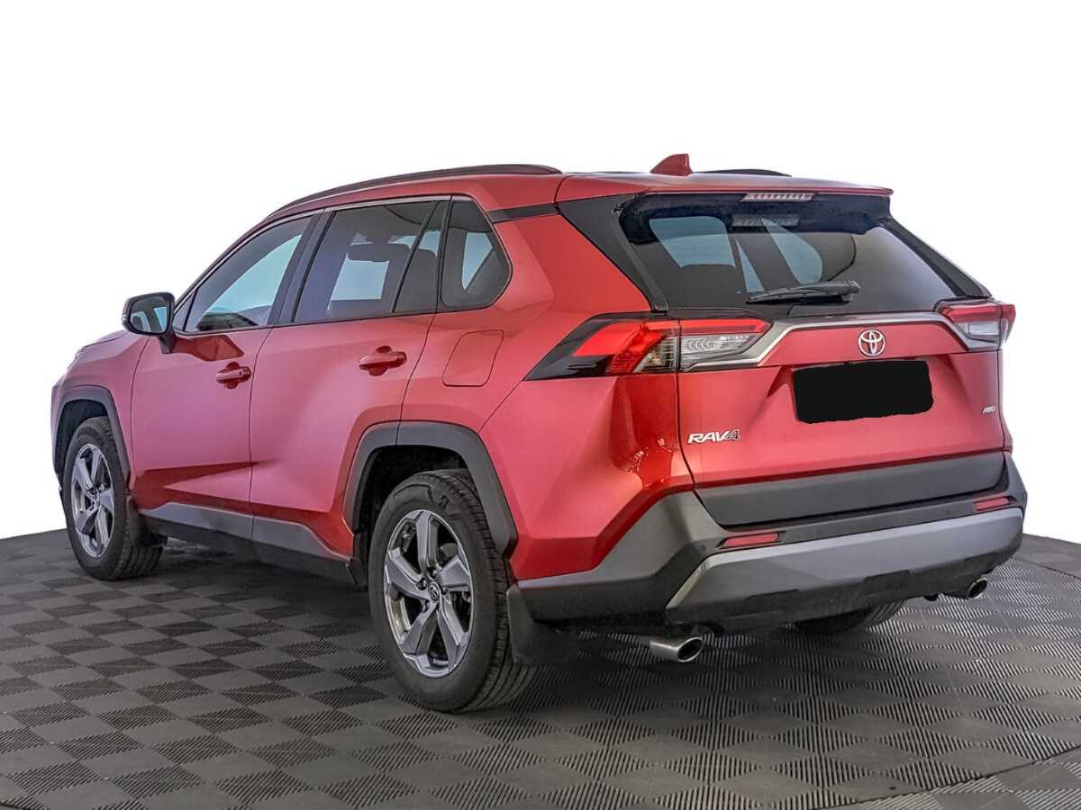 Toyota RAV4 с пробегом — 2021 год. Фото: #6