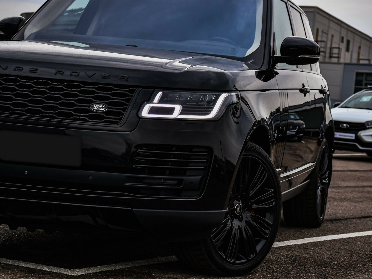 Land Rover Range Rover с пробегом — 2019 год. Фото: #1