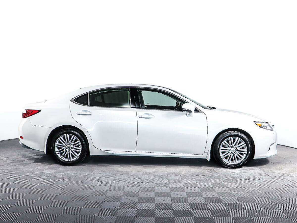 Lexus ES с пробегом — 2013 год. Фото: #3