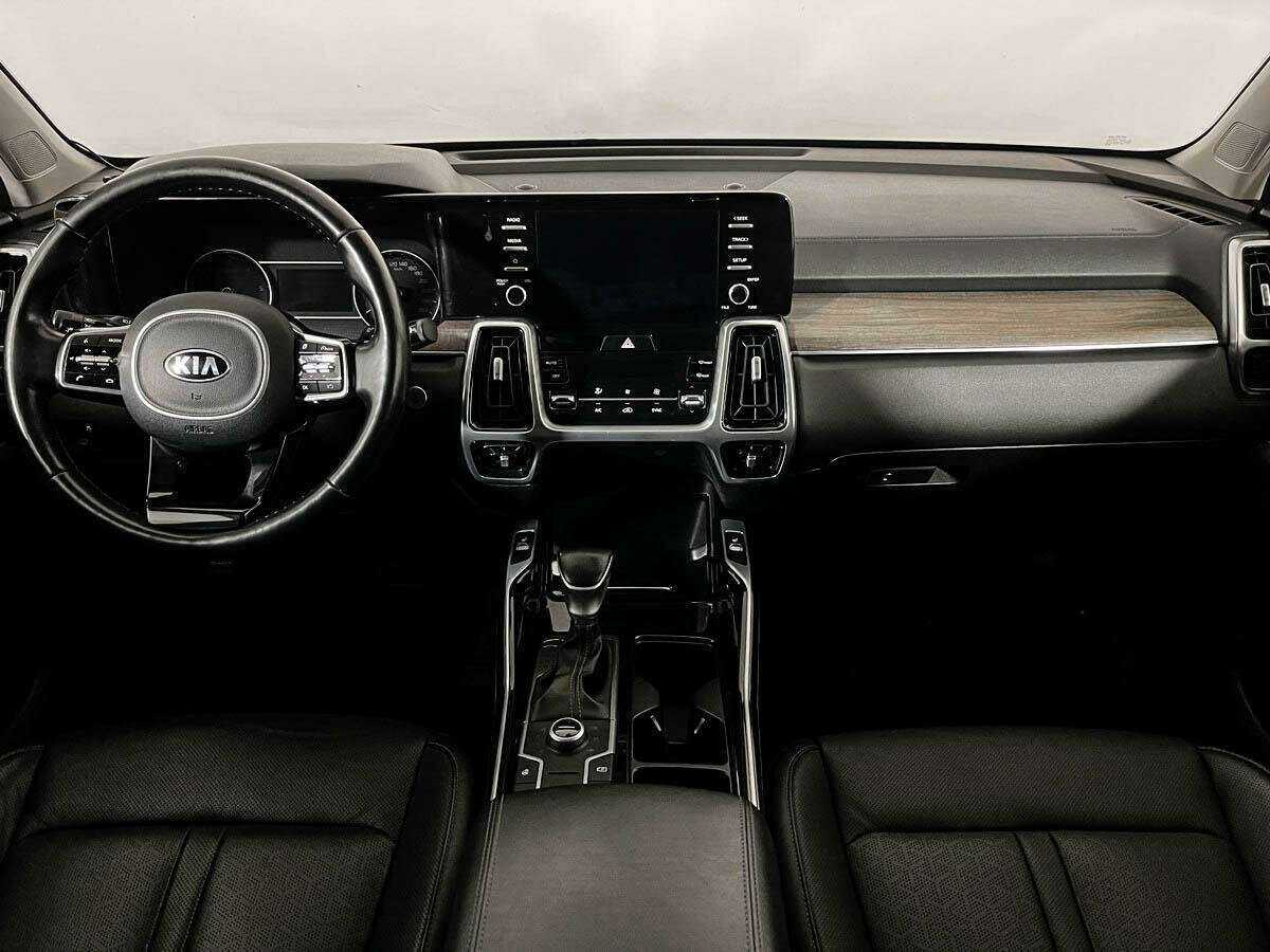 Kia Sorento с пробегом — 2020 год. Фото: #11