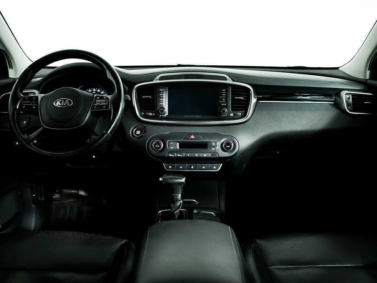 Kia Sorento с пробегом — 2018 год. Фото: #10
