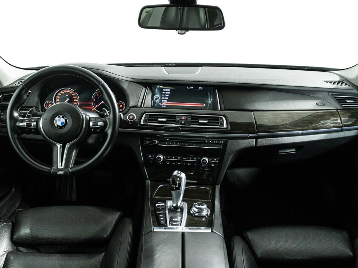 BMW 7 серии с пробегом — 2013 год. Фото: #12