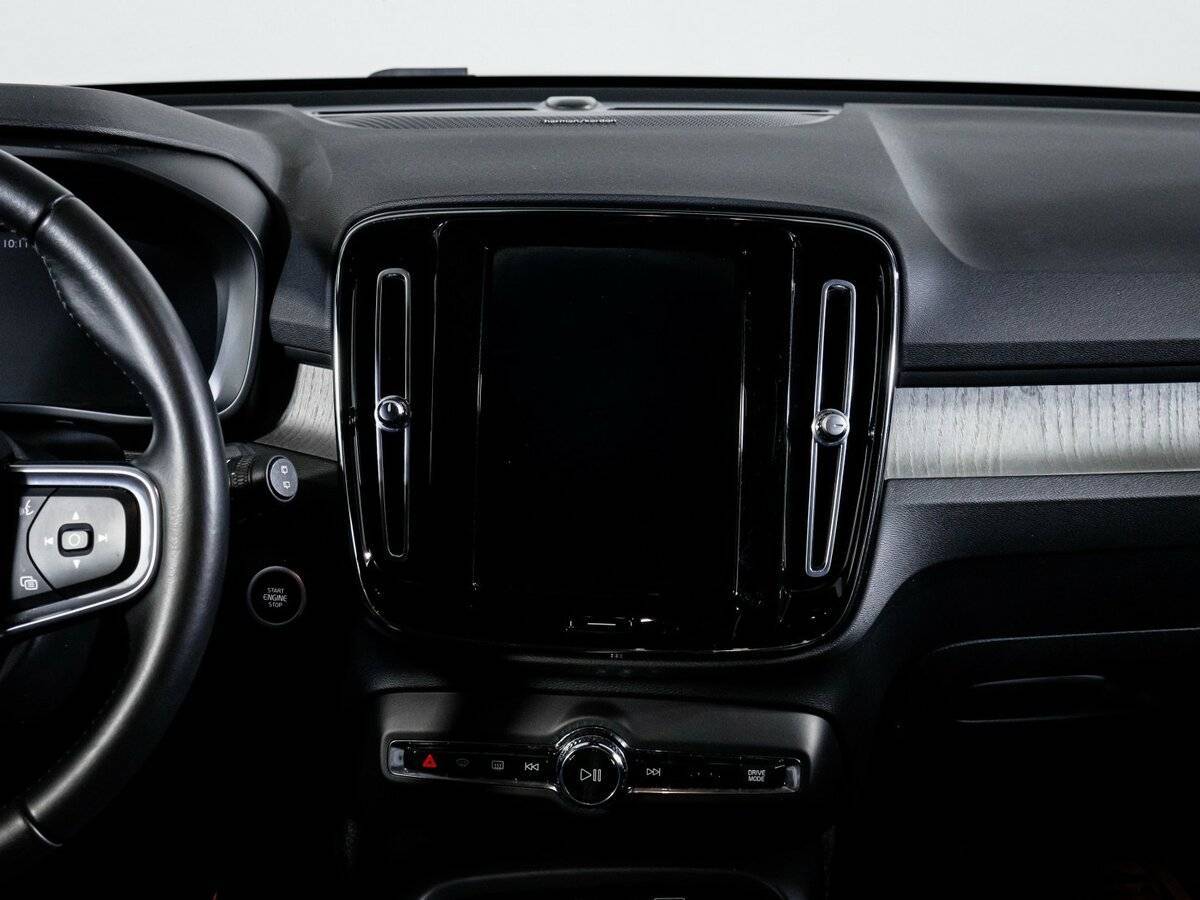 Volvo XC40 с пробегом — 2020 год. Фото: #12