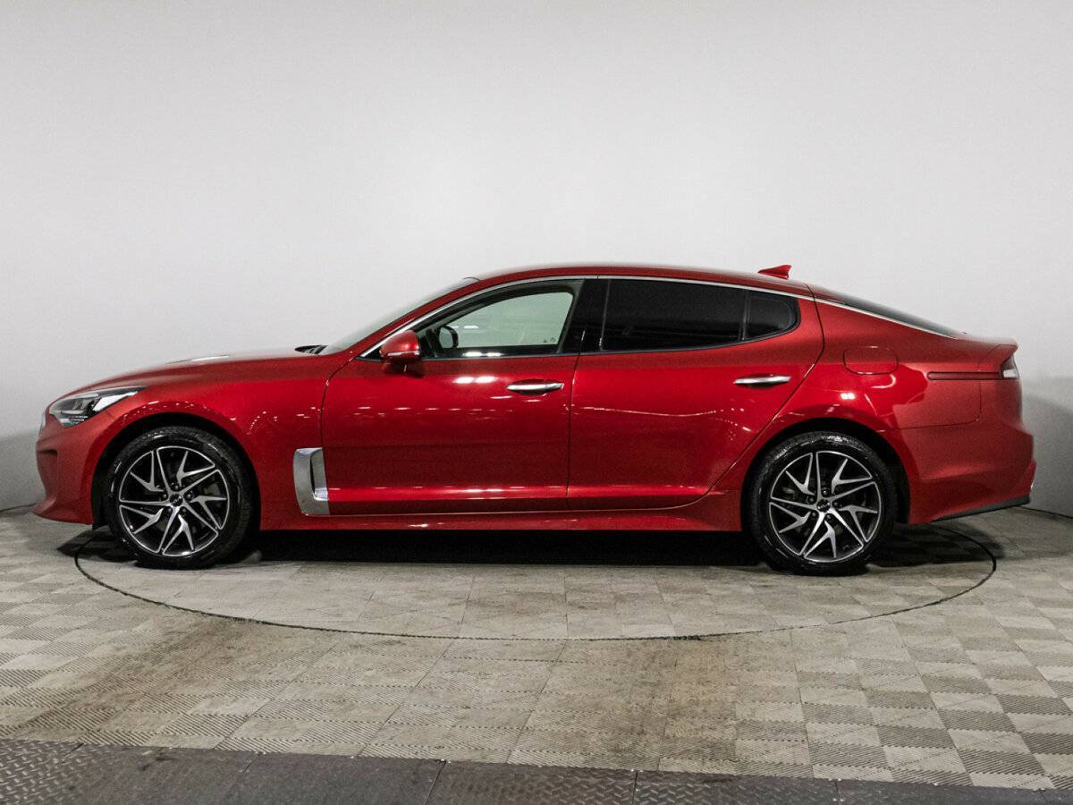 Kia Stinger с пробегом — 2022 год. Фото: #7