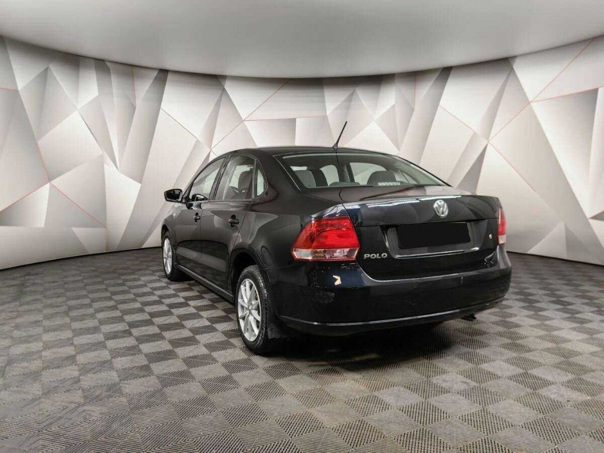 Volkswagen Polo с пробегом — 2013 год. Фото: #3