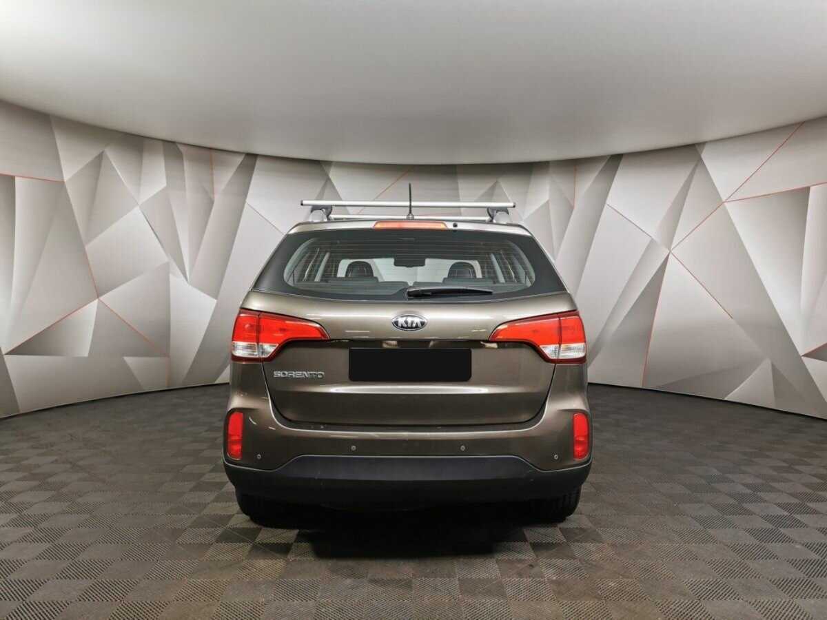 Kia Sorento с пробегом — 2014 год. Фото: #7