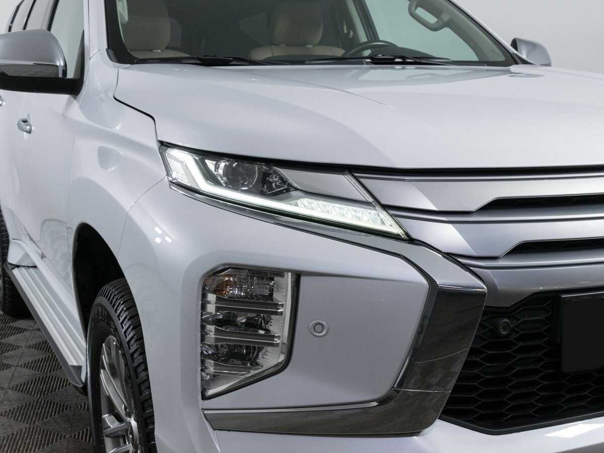 Mitsubishi Pajero Sport с пробегом — 2020 год. Фото: #19
