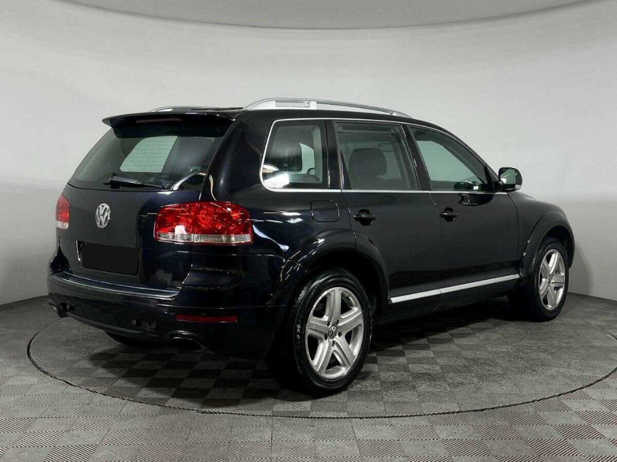 Volkswagen Touareg с пробегом — 2005 год. Фото: #4