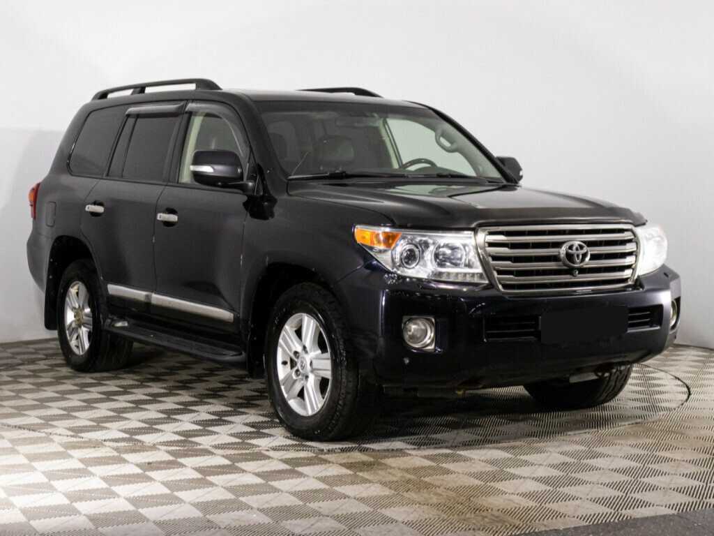 Toyota Land Cruiser с пробегом — 2013 год. Фото: #2