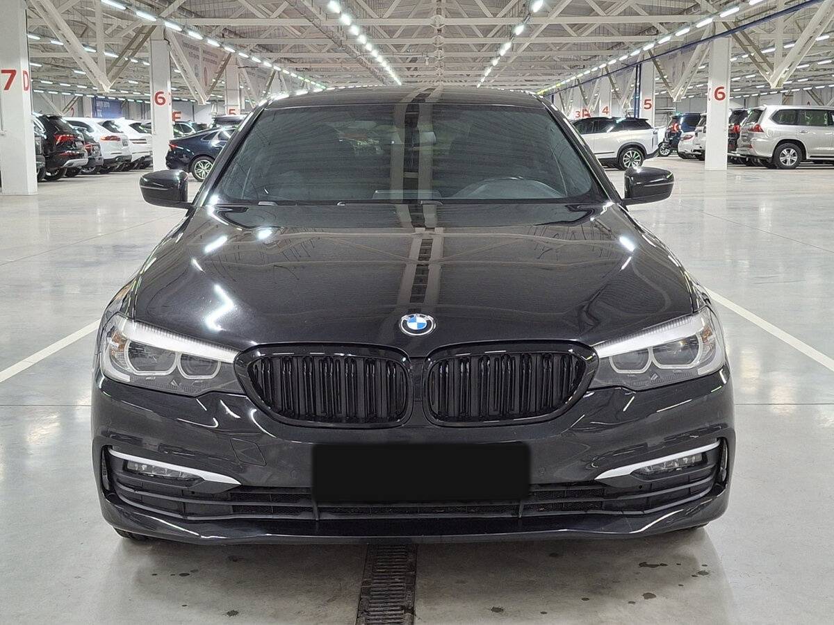 BMW 5 серии с пробегом — 2019 год. Фото: #1