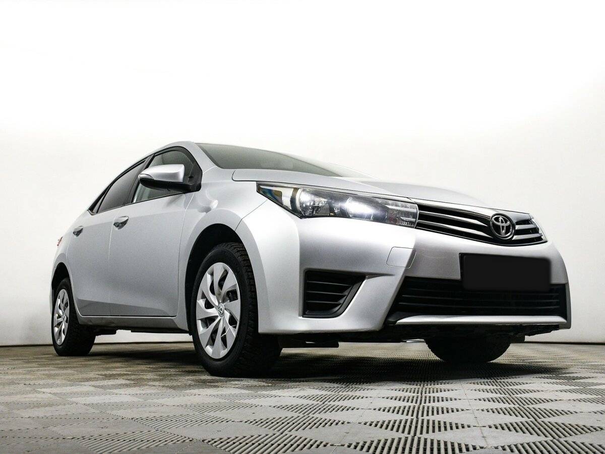 Toyota Corolla с пробегом — 2015 год. Фото: #14