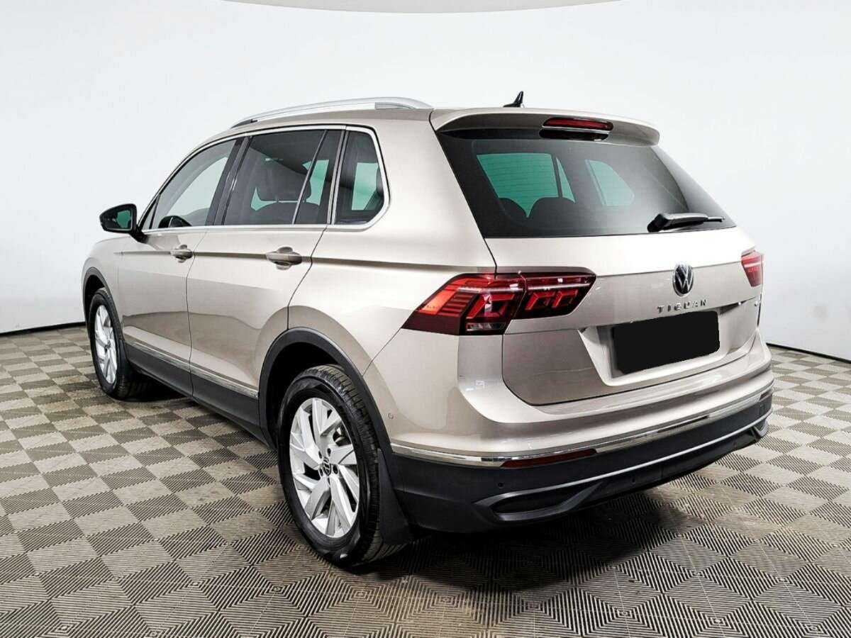 Volkswagen Tiguan с пробегом — 2021 год. Фото: #6