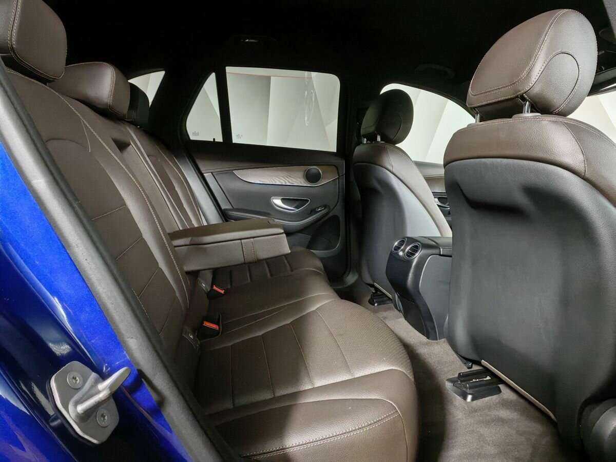 Mercedes-Benz GLC с пробегом — 2017 год. Фото: #11