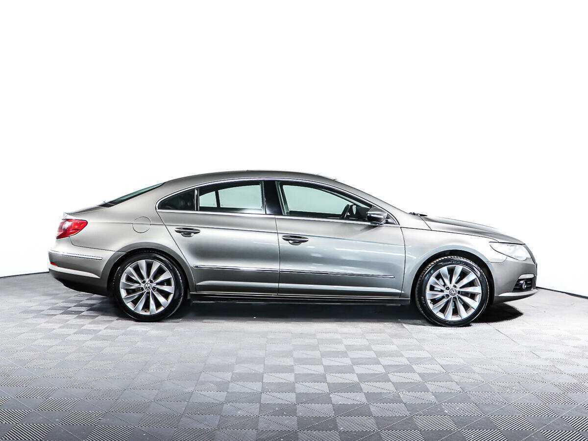 Volkswagen Passat CC с пробегом — 2011 год. Фото: #3