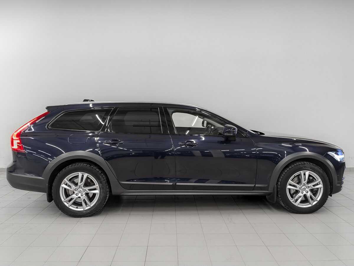 Volvo V90 Cross Country с пробегом — 2017 год. Фото: #3
