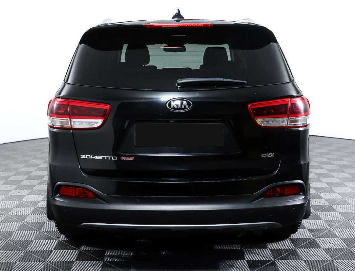 Kia Sorento с пробегом — 2015 год. Фото: #4