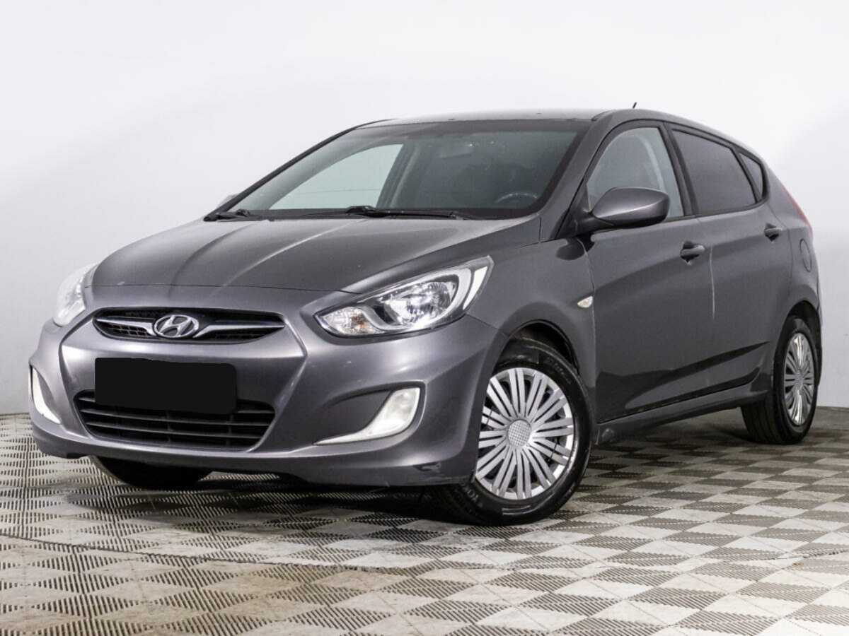 Hyundai Solaris с пробегом — 2011 год. Фото: #0