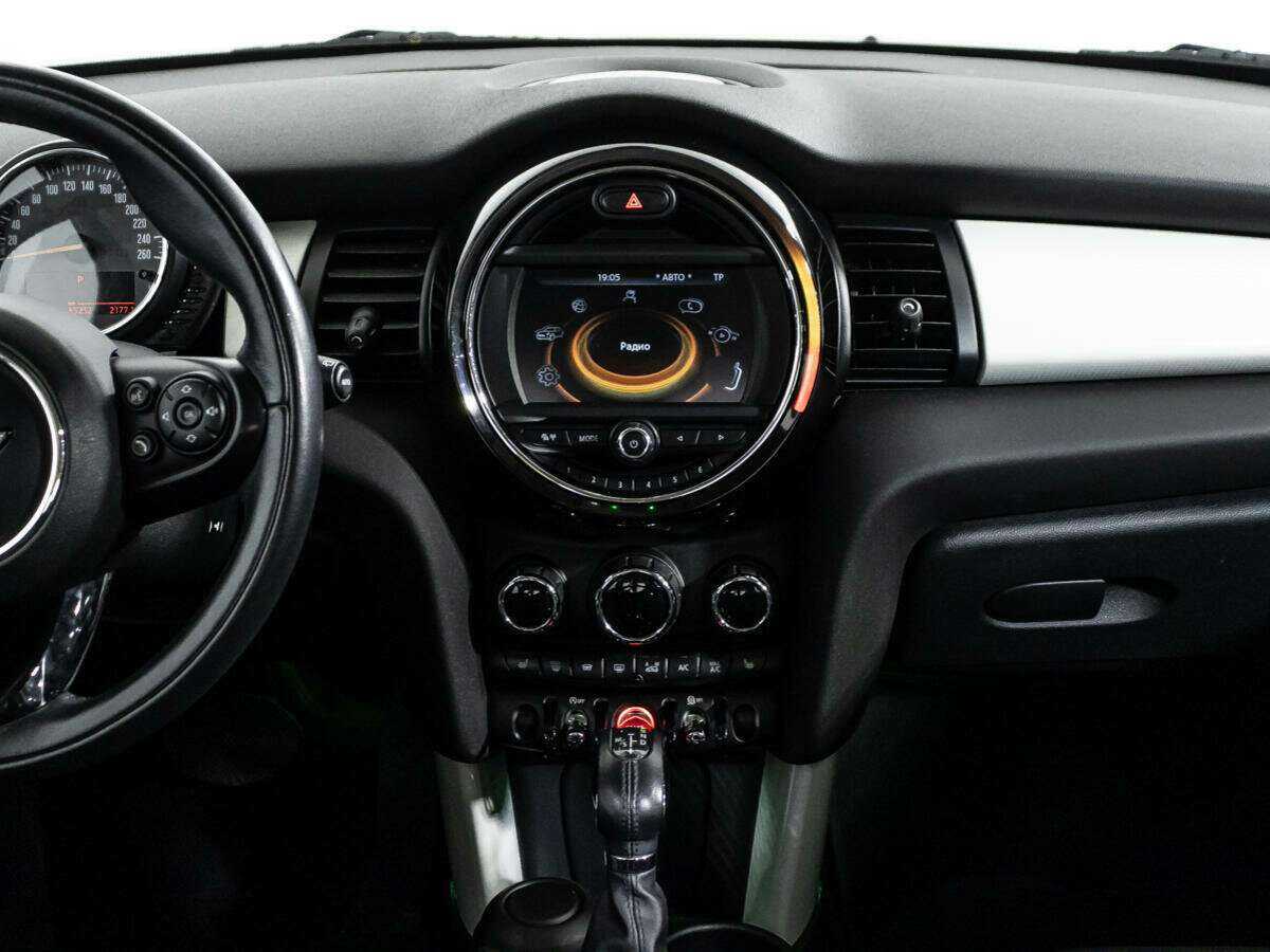Mini Hatch с пробегом — 2016 год. Фото: #13