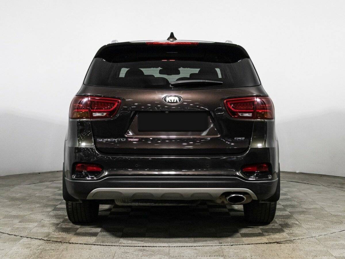 Kia Sorento с пробегом — 2018 год. Фото: #5