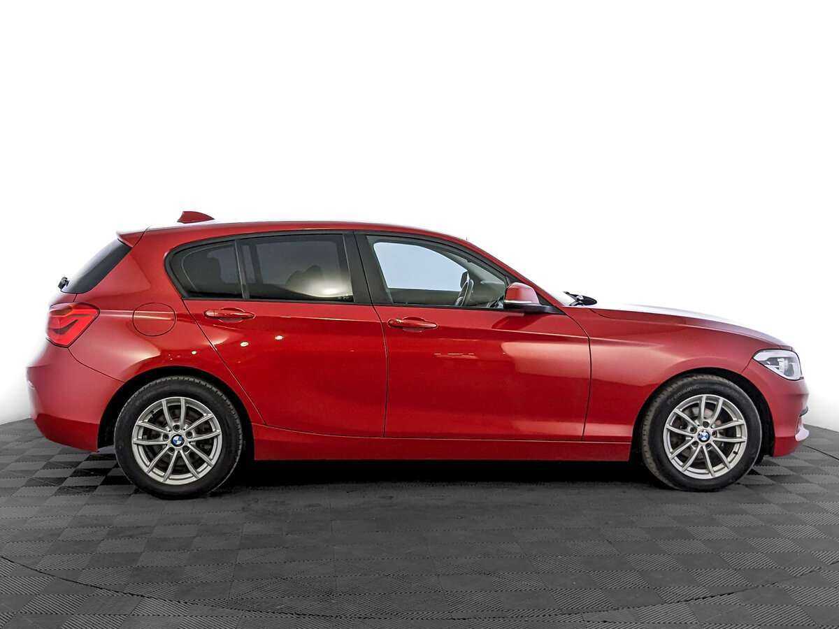 BMW 1 серии с пробегом — 2017 год. Фото: #3