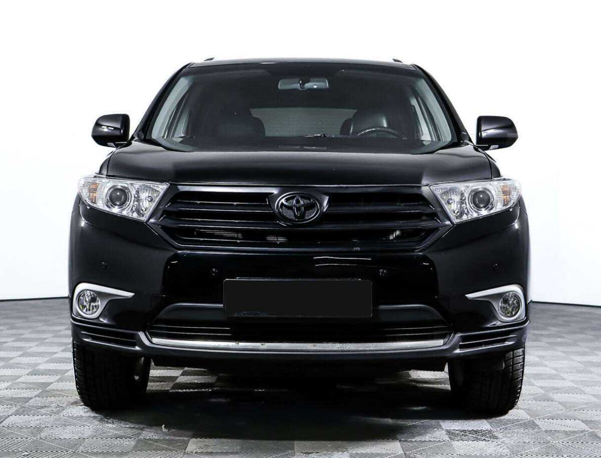 Toyota Highlander с пробегом — 2012 год. Фото: #1