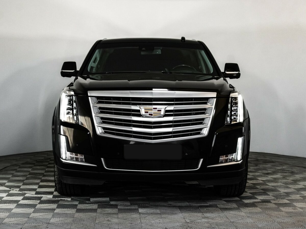 Cadillac Escalade с пробегом — 2015 год. Фото: #1