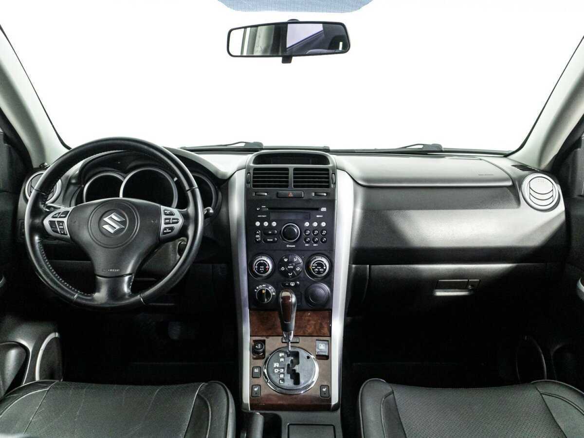 Suzuki Grand Vitara с пробегом — 2010 год. Фото: #12