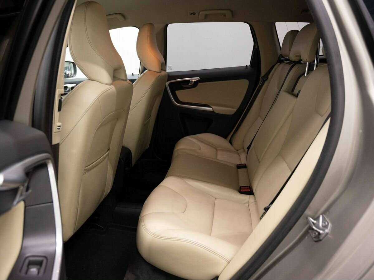 Volvo XC60 с пробегом — 2014 год. Фото: #8