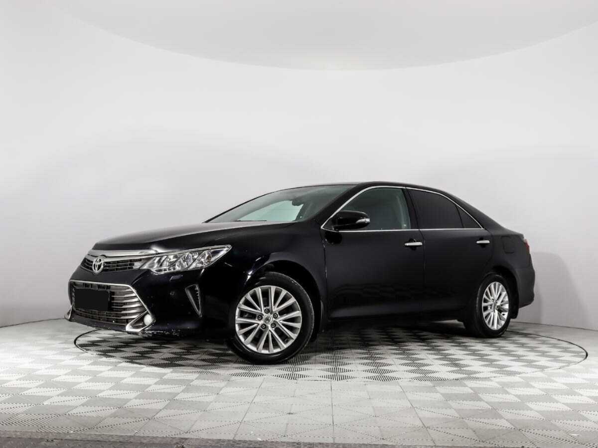 Toyota Camry с пробегом — 2015 год. Фото: #0