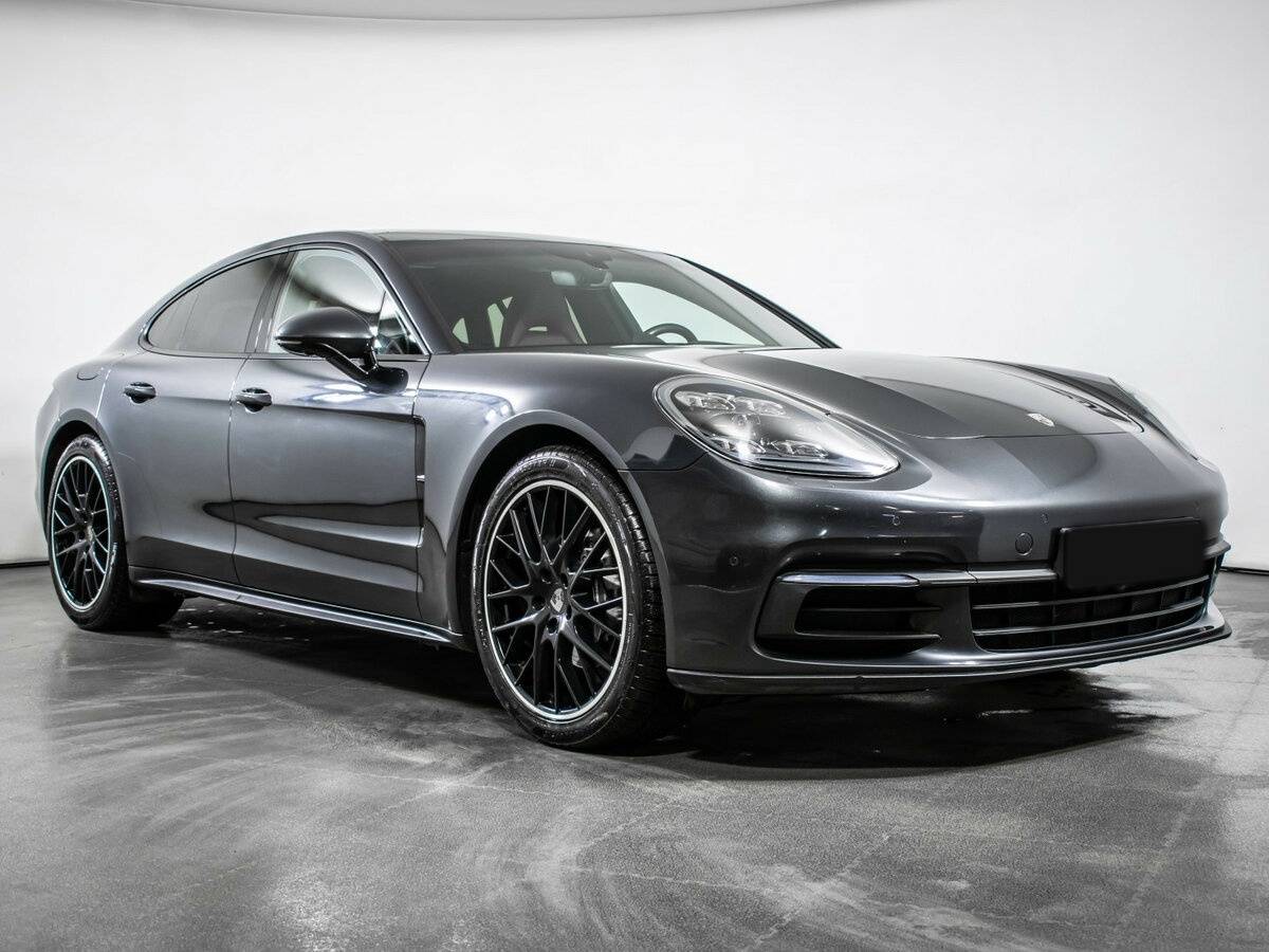 Porsche Panamera с пробегом — 2019 год. Фото: #2