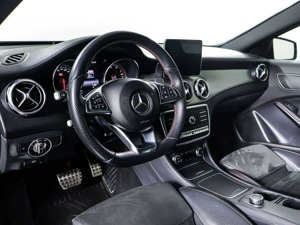 Mercedes-Benz GLA с пробегом — 2018 год. Фото: #14