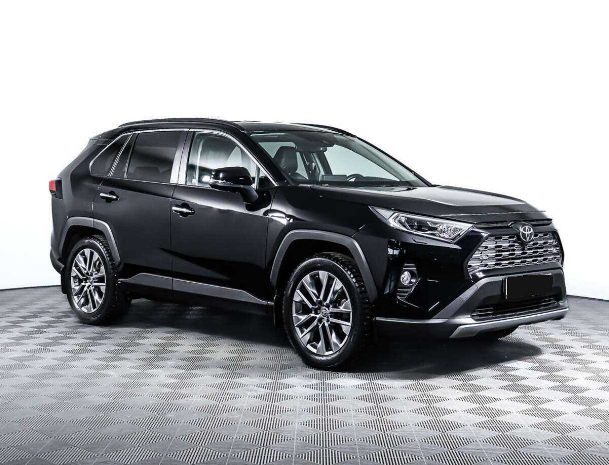 Toyota RAV4 с пробегом — 2020 год. Фото: #2