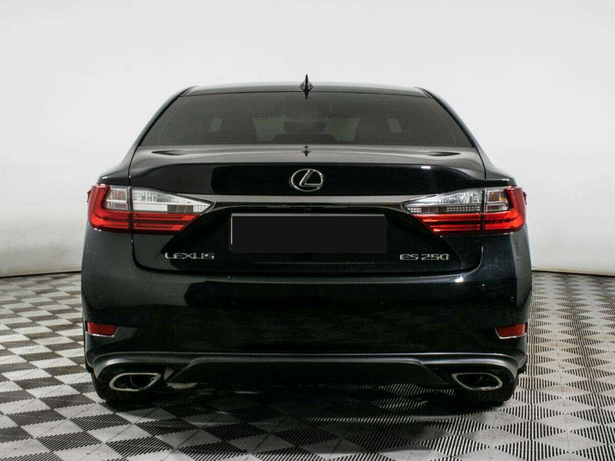 Lexus ES с пробегом — 2017 год. Фото: #4