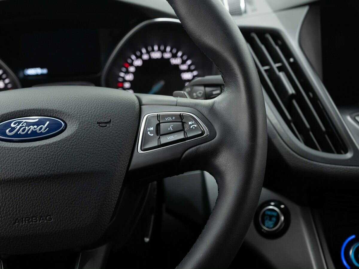 Ford Kuga с пробегом — 2017 год. Фото: #16