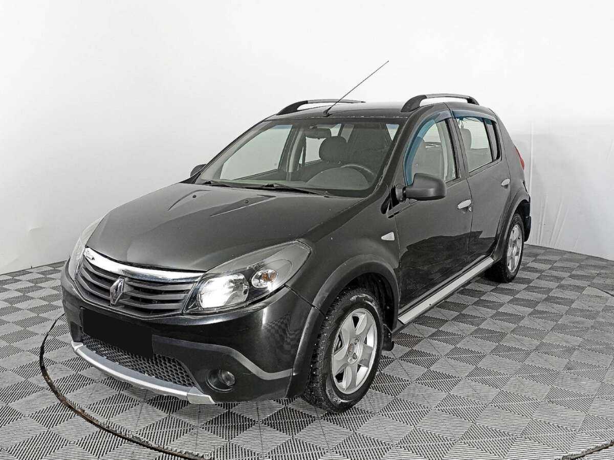 Renault Sandero с пробегом — 2013 год. Посмотреть фото